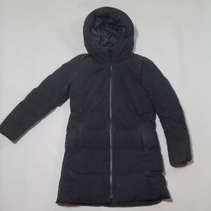 Uniqlo Women's Black Puffer Coat